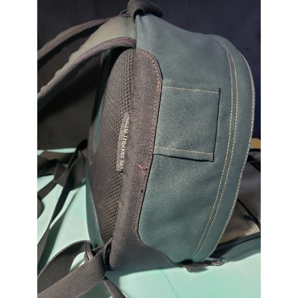 Lowepro Micro Trekker 100 GREEN Camera Bag Backpack Padded Adjustable Inserts GC - Picture 8 of 13